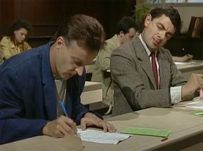 Mème « Mr Bean qui copie »