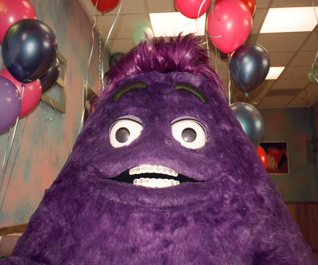 Mème « Grimace Shake »