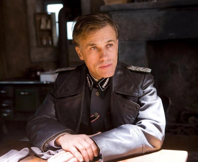 Mème « Hans Landa Hiding Enemies of the State »