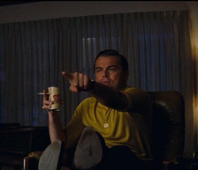 Mème « Leonardo DiCaprio Pointing »