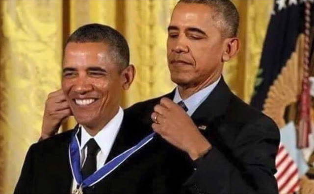 Mème « Obama Medal »