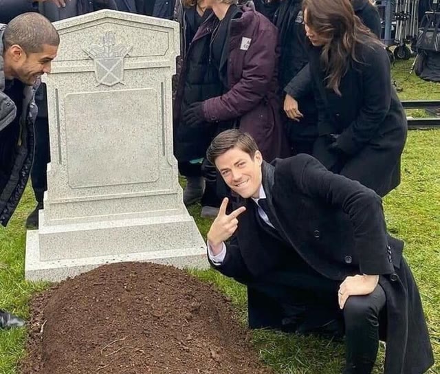 Mème « Peace Sign Tombstone »