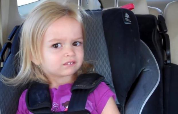 Mème « Side Eye Chloe »