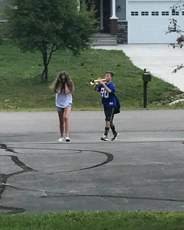 Mème « Trumpet Boy »